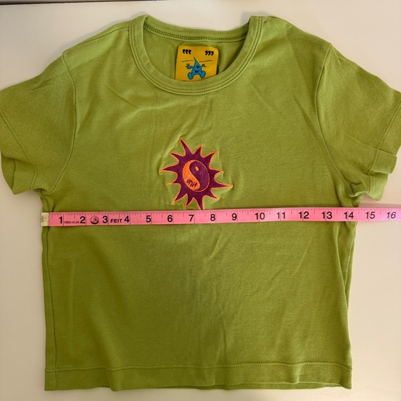 UNIF Lime Green Cropped Tee with Sun Heart Graphic - Picture 4 of 7